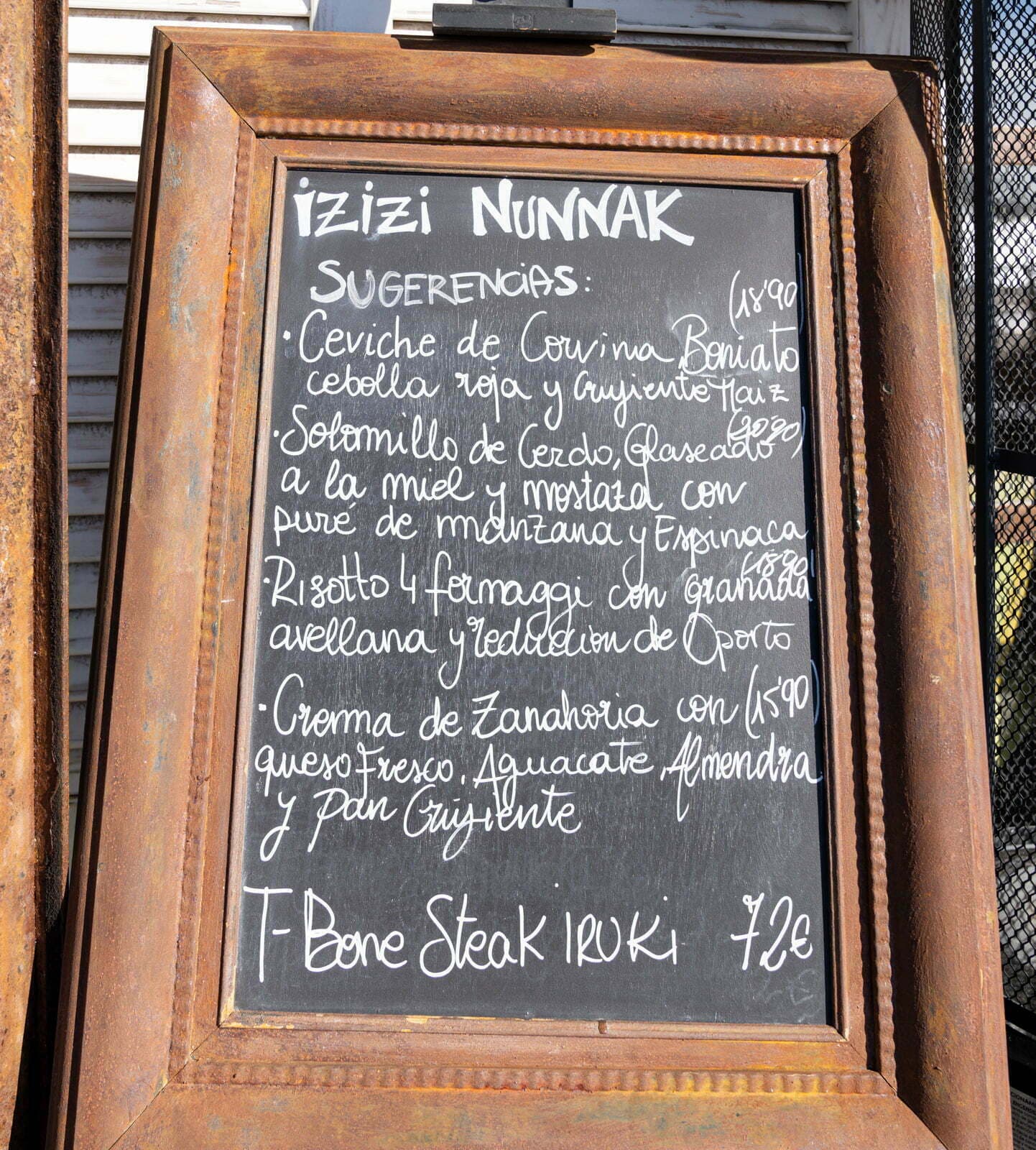 Izizi Nunnak Speisekarte