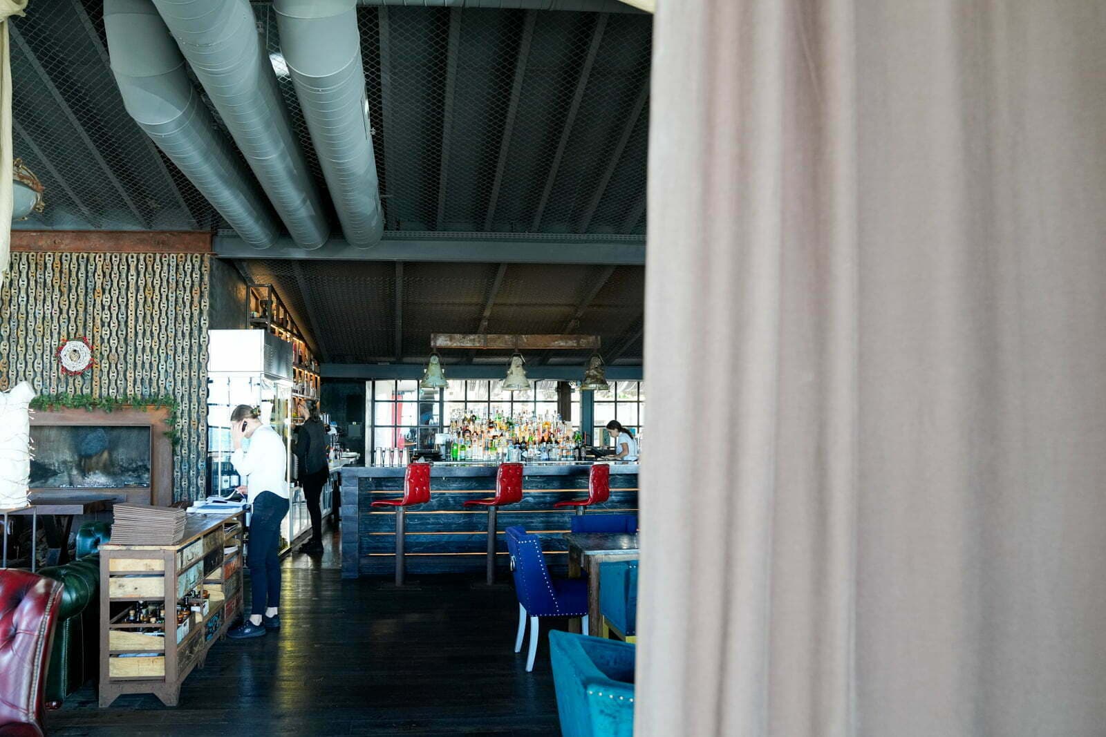 Izizi Nunnak Molinar - eindrucksvolle Bar